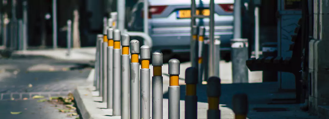 Safe and Convenient Retractable Barrier Column Systems for Properties in Naples, FL